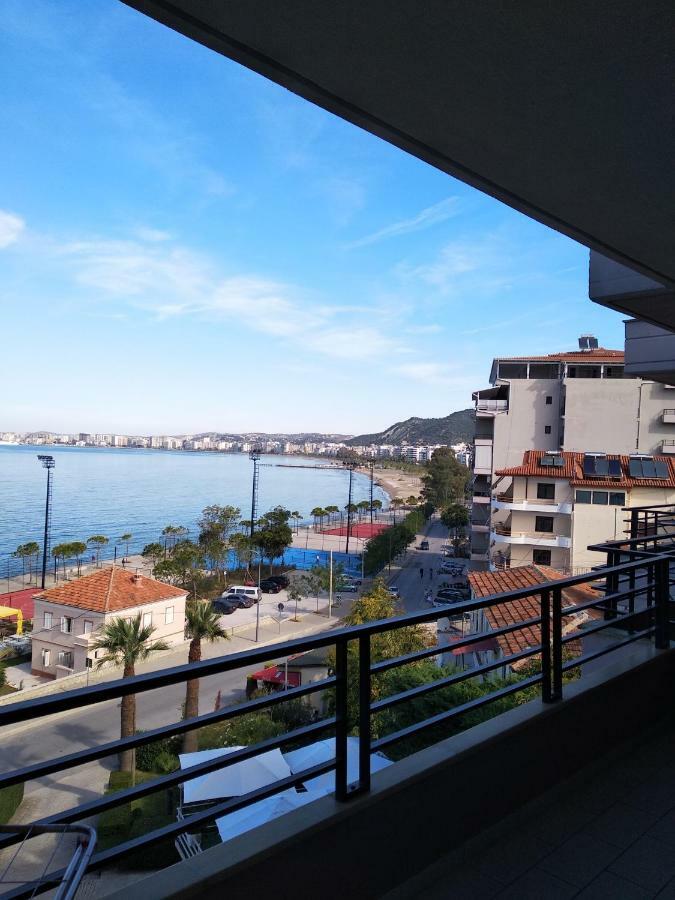 Ambasador Hotell Vlorë Exteriör bild