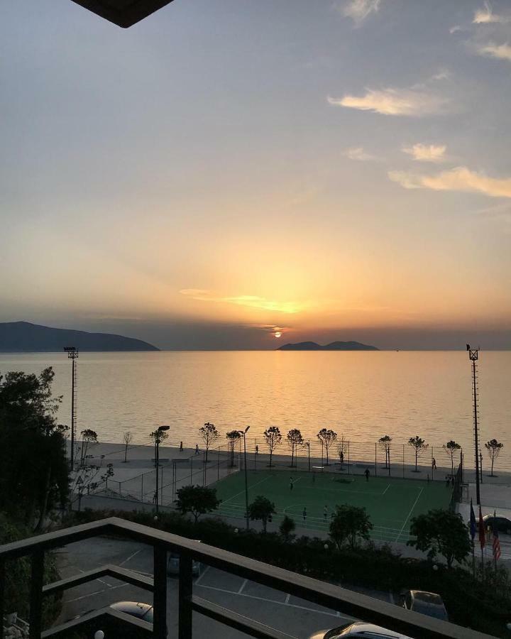 Ambasador Hotell Vlorë Exteriör bild